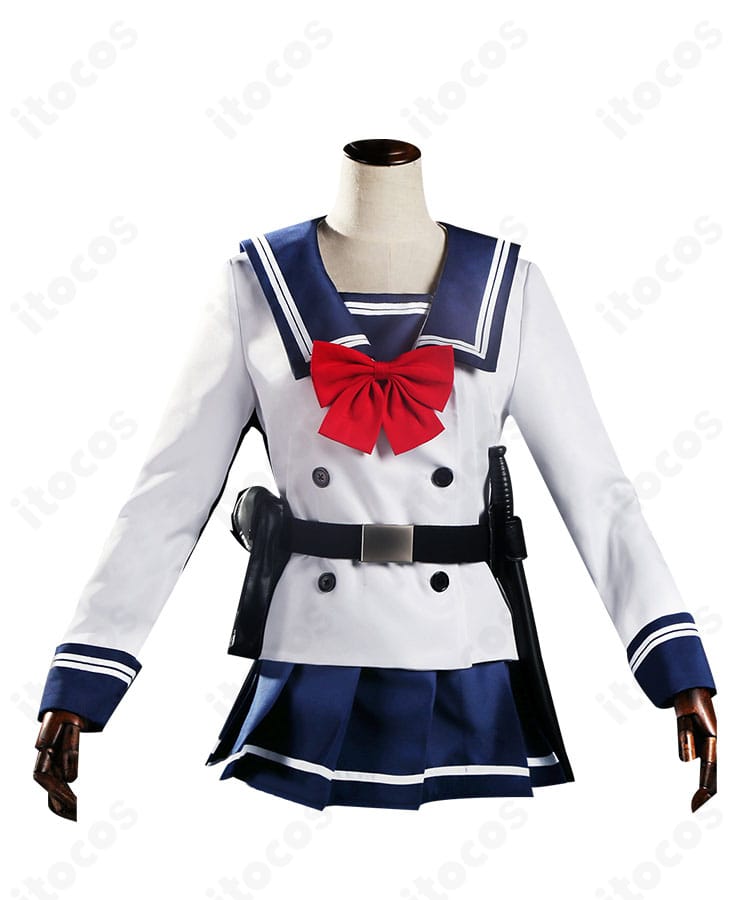 本城遊理 セーラー制服コスプレの正面ビュー。襟ラインとスカーフ配色、プリーツの形状を確認できる画像。