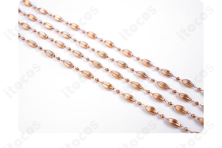 C.C. 付属アクセサリー各種の詳細。チョーカーや腰飾りなどセット構成がわかる