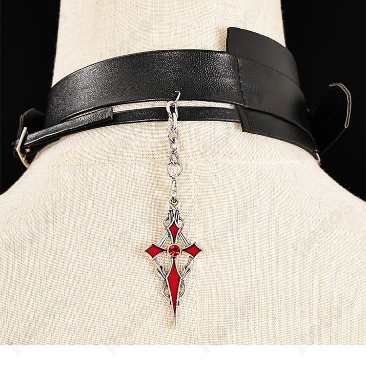 ネックレス背面の金具とチェーン長さの調整部を示すディテール