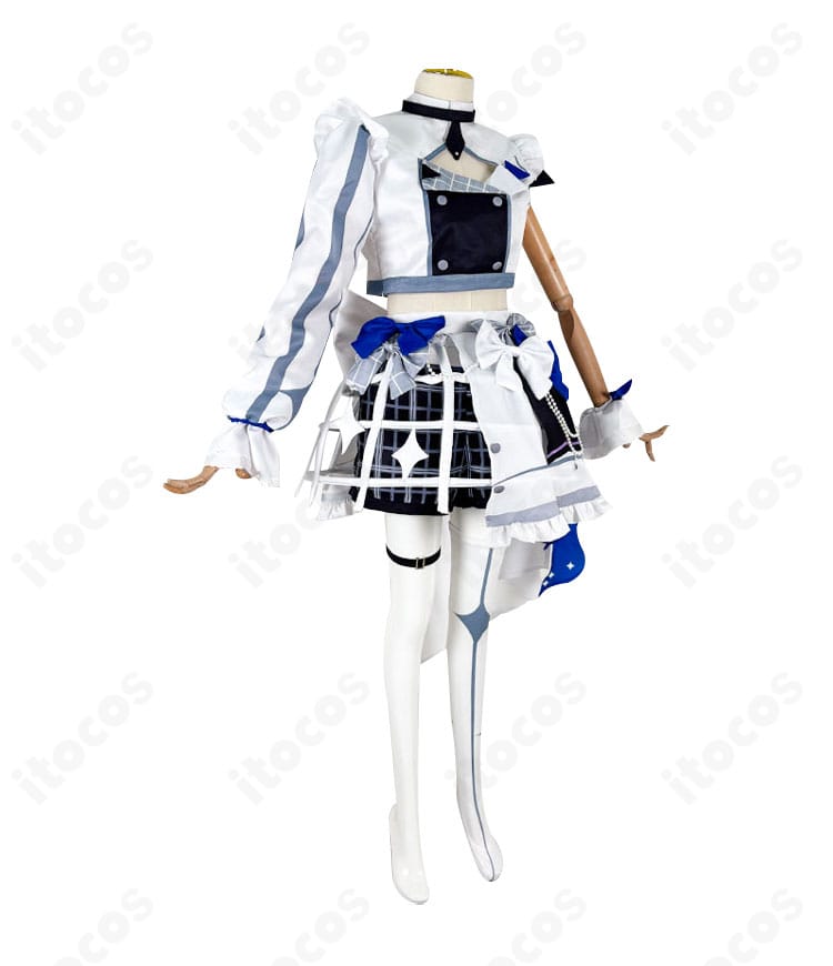 オーロ・クロニー ブライト衣装コスプレの右側面。袖口やスカートのライン、装飾位置を確認できるディテール。