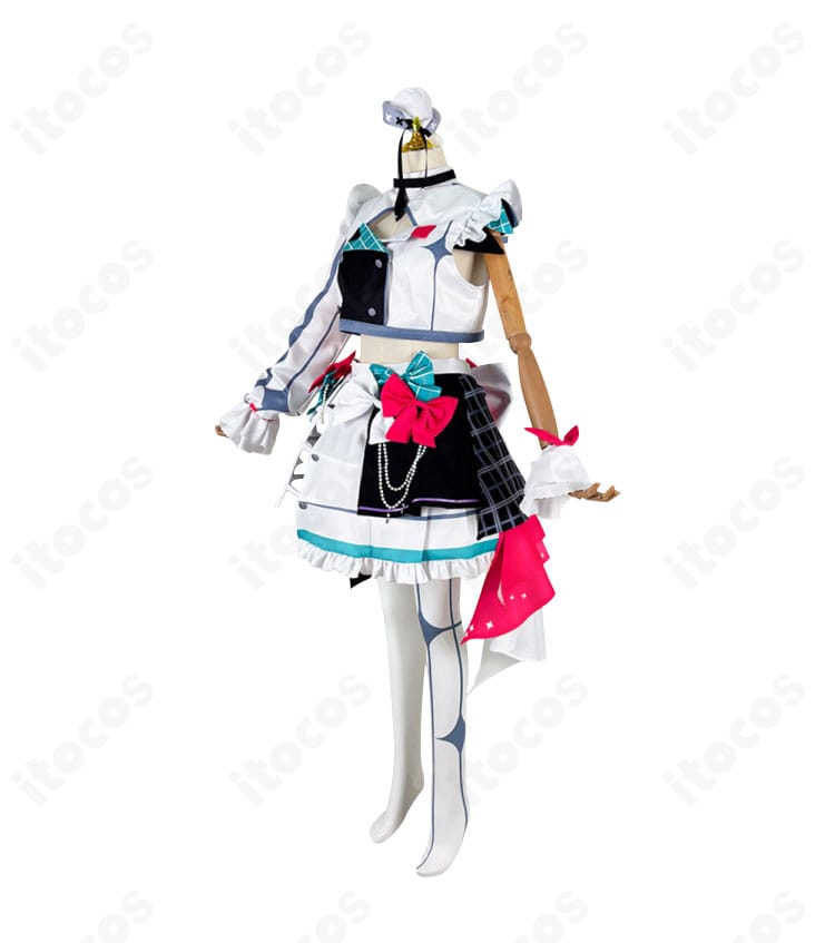 IRyS ブライト衣装を左側から撮影。スカートのレイヤー感とアクセサリー位置が分かるディテールショット。