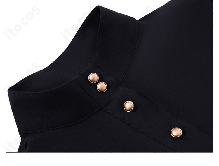 襟元の別角度ディテール。可愛らしいモチーフと高い再現性