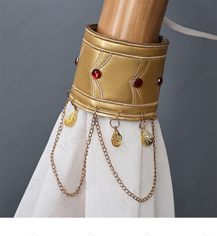 トリスビアス コスプレ衣装の袖カフ装飾ディテールのクローズアップ