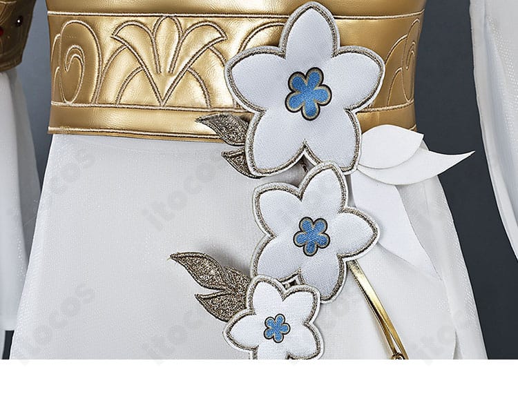 トリスビアス コスプレ衣装の腰部装飾とベルト周りの詳細