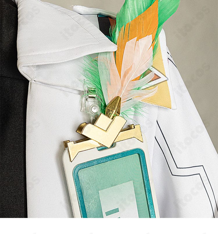 原神 イファ コスプレ衣装の胸飾り詳細。立体的なモチーフと装着位置が分かる近接カット。