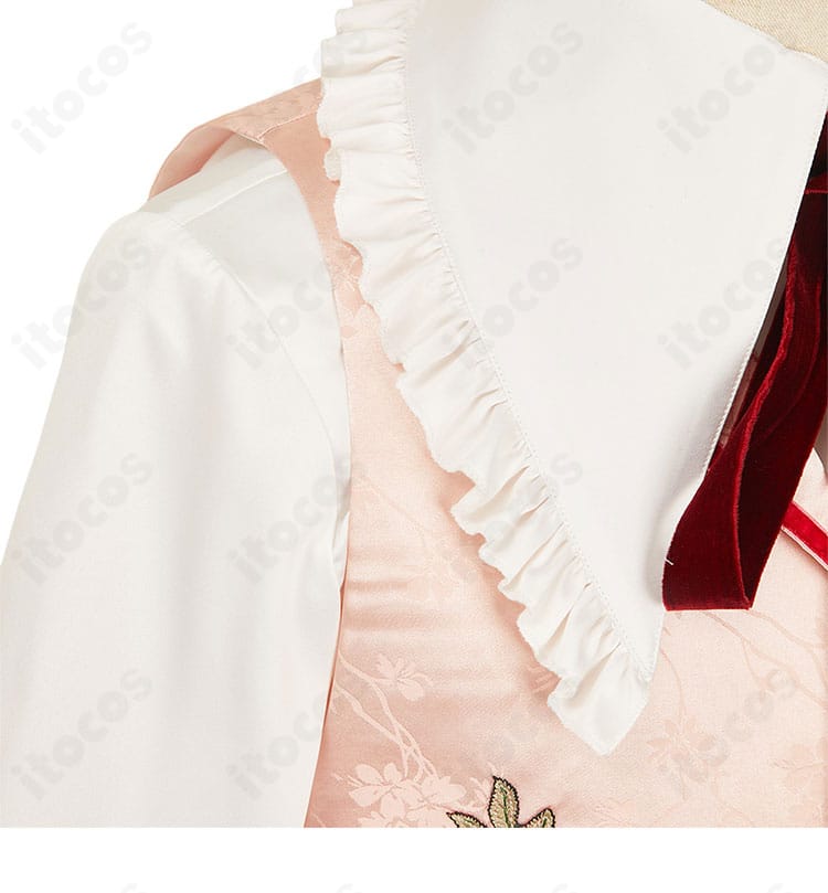 三途春千夜 スーツver. 肩〜袖の装飾ディテール。肩線のステッチと袖口処理を拡大表示