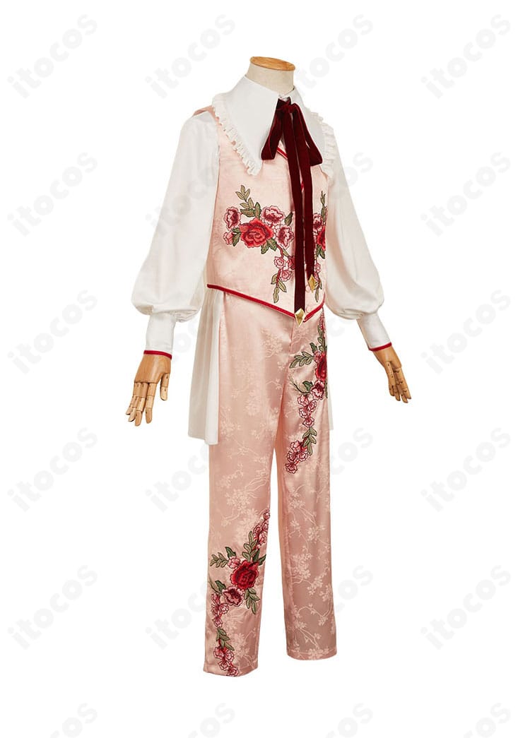 三途春千夜 スーツver. コスプレ衣装の右側ディテール。肩線と脇のライン、パンツのテーパードを強調