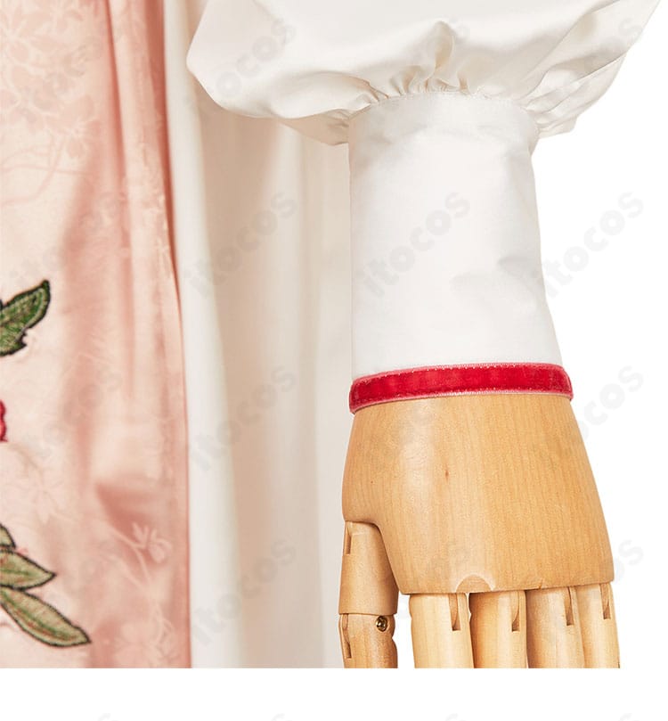 三途春千夜 スーツver. 袖口ディテール。カフスの形状とステッチワーク、上品な仕上がりを表現