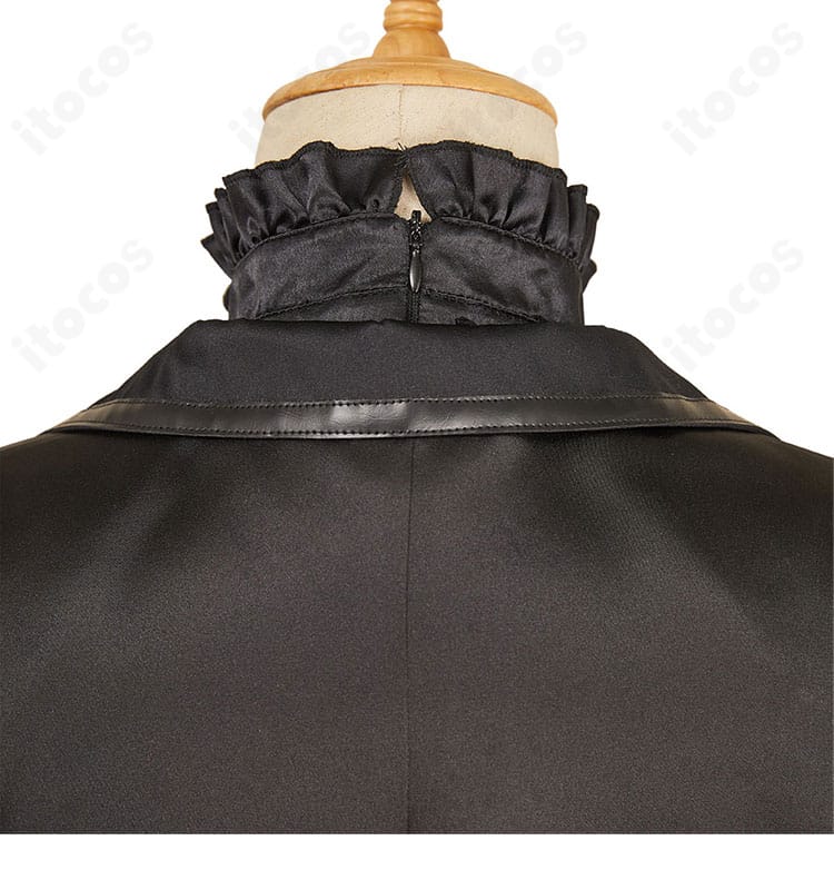 背面装飾のクローズアップ。コートの背中のラインが分かる佐野万次郎 スーツver.