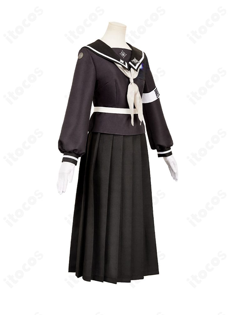 商品右側ディテール。雫原比留子の制服コスプレの側面ラインや装飾の作り込みを示すクローズアップ。