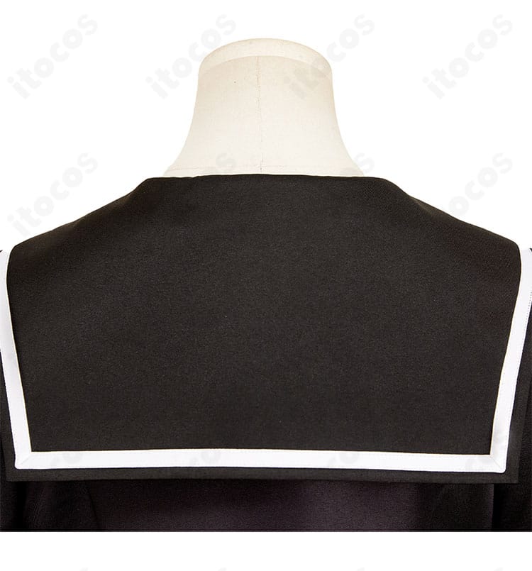 肩掛け装飾ディテール。雫原比留子コスプレ衣装の特徴的な肩掛けデザインを強調した画像。