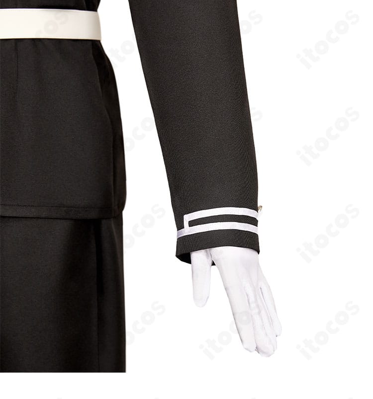 袖口ディテールの近接。丁寧な縫製と装飾パーツの質感が分かる澄野拓海コスプレ