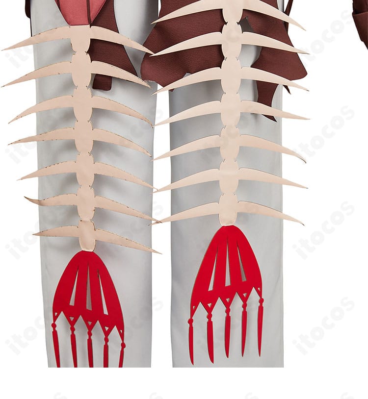 コスプレ衣装の背面ディテール、トップスの切り替えや装飾の配置を示す画像