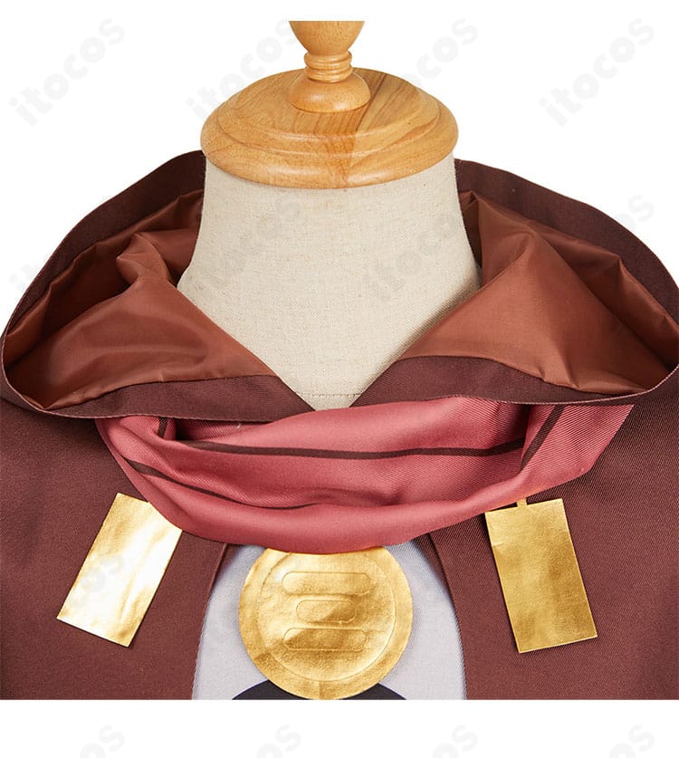 三葉惣助 コスプレ衣装の襟元アップ、縫製と装飾の配置が分かるディテール画像