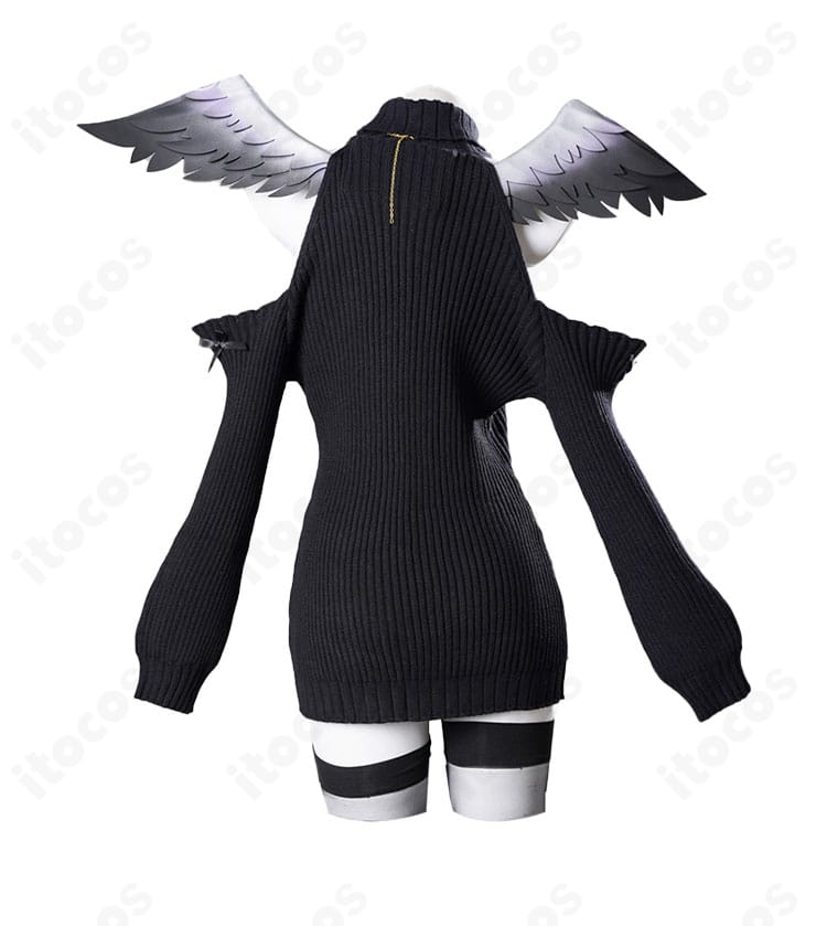 天音かなたモチーフ 妹イメージ衣装の背面。立体的な羽翼と背飾りの配置が特徴