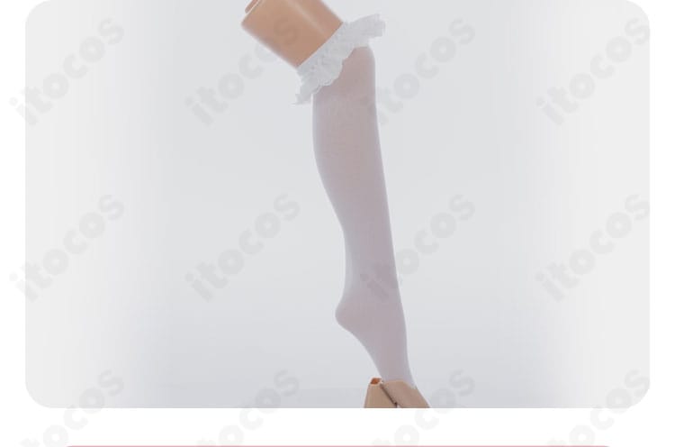 木之本桜の腿部アクセサリー・靴下の再現。足元の特徴的なデザインを忠実に表現。