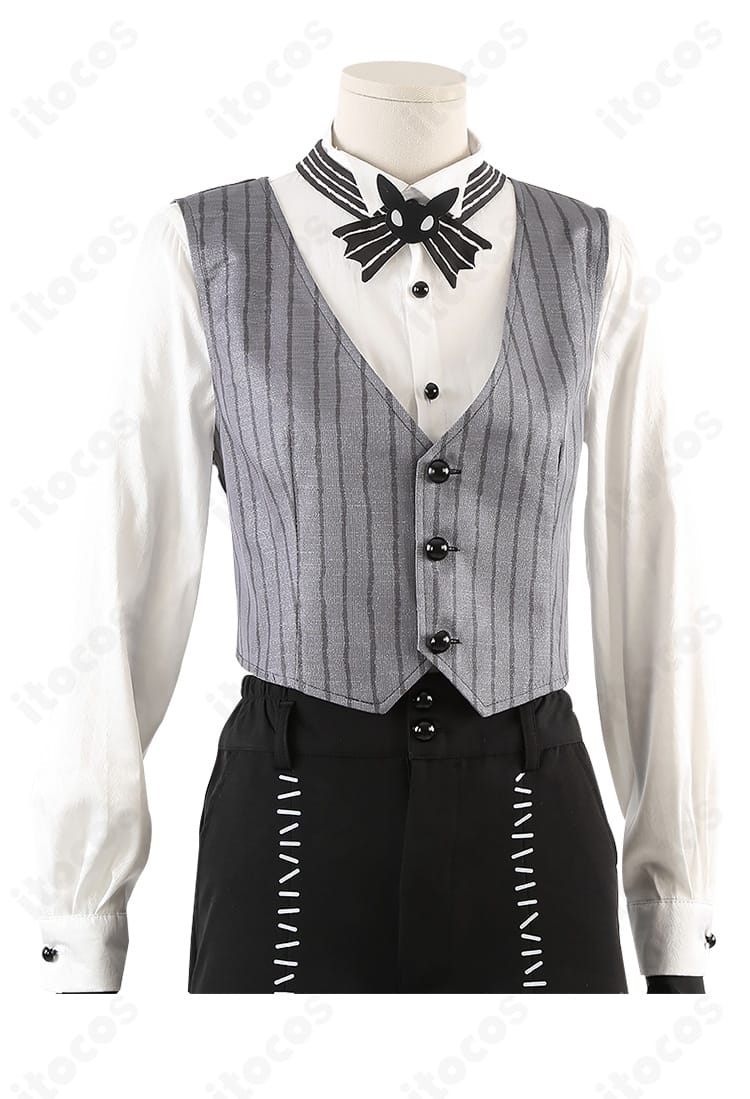 インナーシャツの正面ディテール。肌触りの良いブロード生地と端正な襟元。