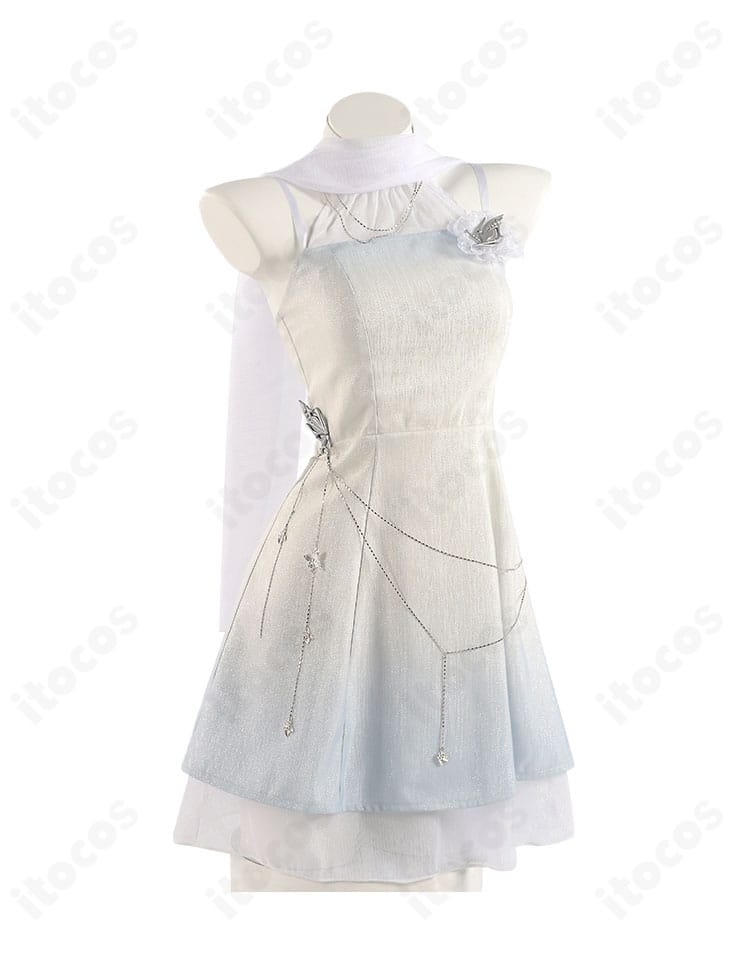 恋と深空 流れる雲 コスプレ衣装の右側面。マフラーの流れと腰飾りの位置関係が分かる