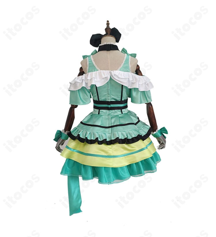 南ことり さくらプリン♪コスプレ衣装の背面画像。背中の開閉部とデザイン再現ポイントが分かるビュー。