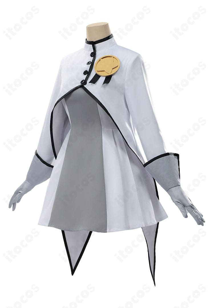 左側面画像。襟元から裾への流れと手袋のフィット感、側面装飾のバランスを確認。