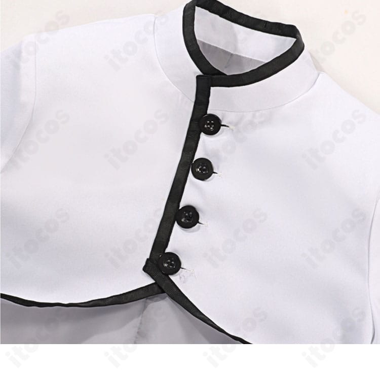 門襟の装飾ディテール。端処理の丁寧さと配色ラインの正確な再現を強調。