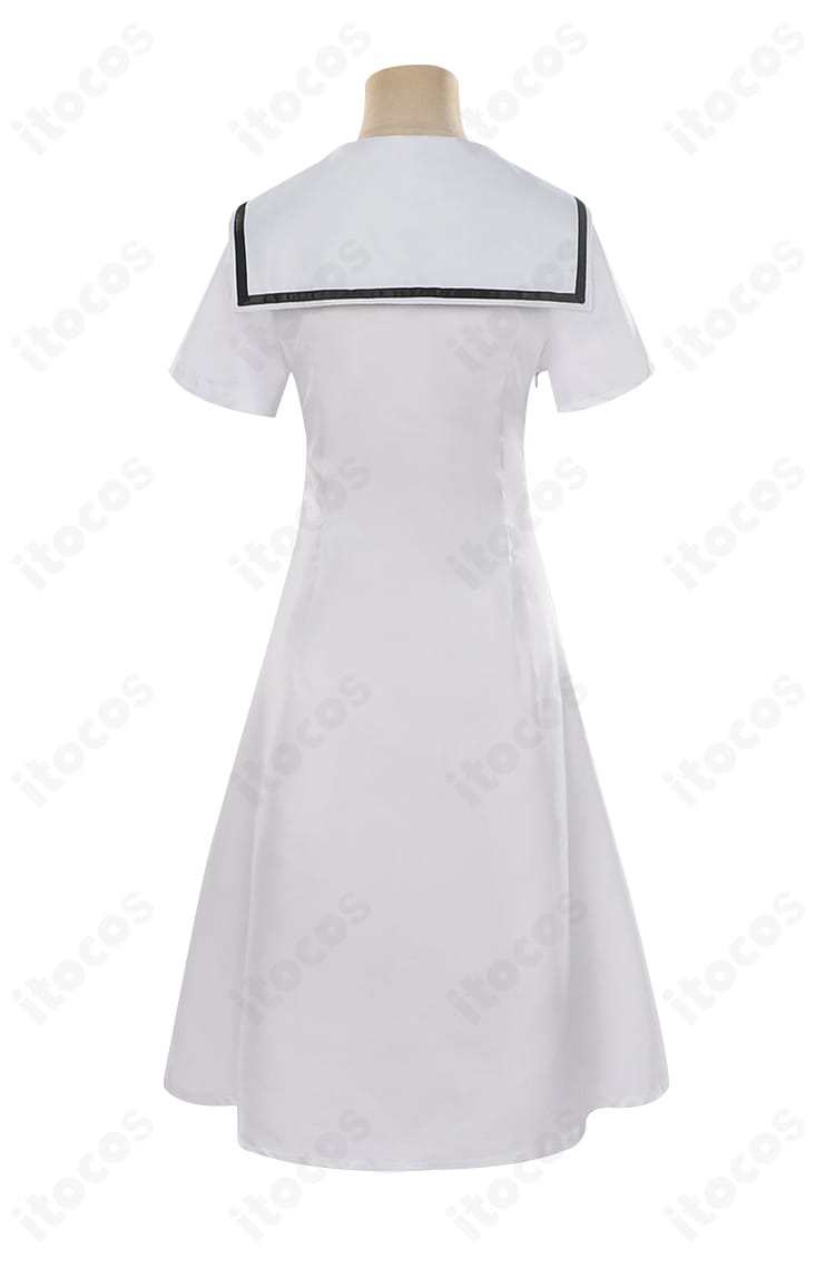 カードキャプターさくら 木之本桜 私服コスプレ 背面。後ろ姿のデザインとヘムラインを忠実に再現。