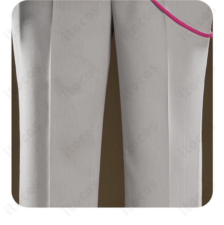 コートの前合わせとインナーの見え方｜整ったステージ衣装感