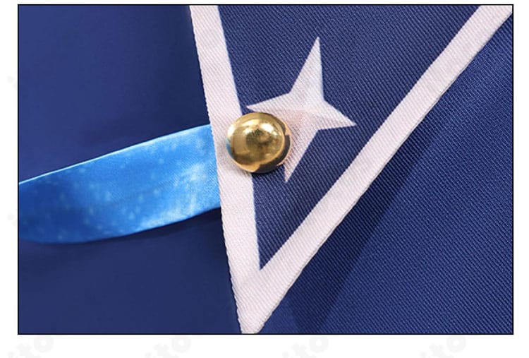 雨海ルカ コスプレ衣装の襟元装飾アップ。リボンと装飾パーツの質感と配置を強調