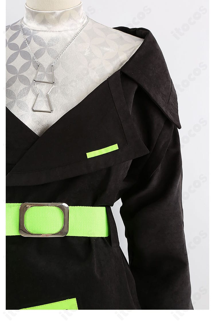 礼瀬マヨイ・風早巽 フラジールver. 襟周りクローズアップ｜コートの打ち合わせとラペル形状、ステッチを確認