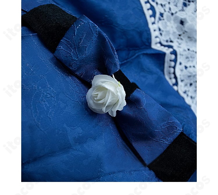 アタナシア 通常服コスプレ 花柄リボン飾りのディテール。ワンポイントで可憐さを引き立てる意匠。