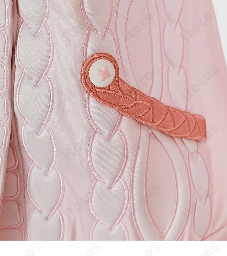 浮波柚葉 コスプレ衣装の裾・斜襟ベルト装飾ディテール。ライン取りと留め具を確認