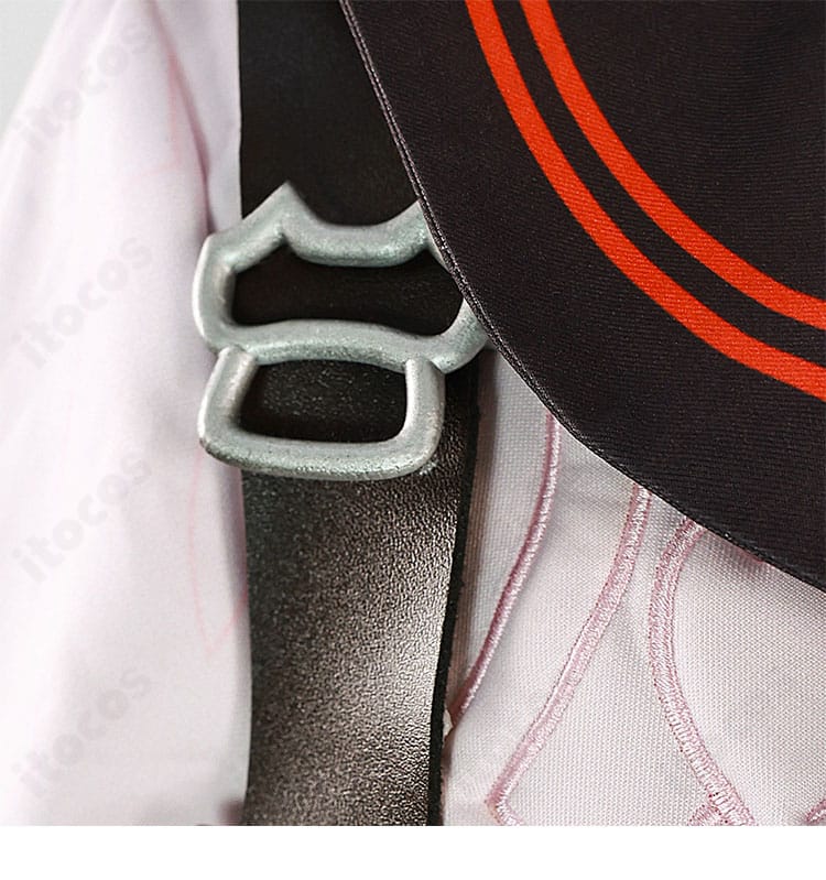 浮波柚葉 コスプレ衣装のサスペンダー風ベルト装飾ディテール。縫製と固定方法のアップ