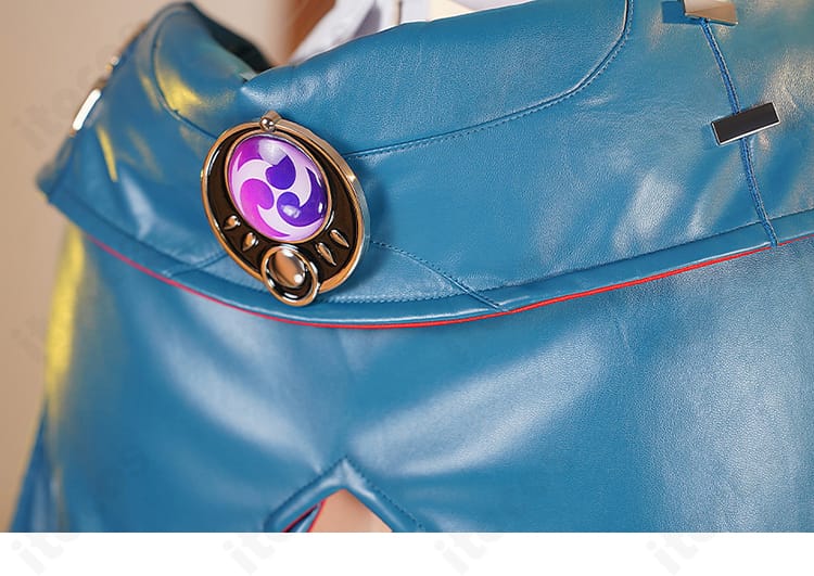 原神 イネファ 女性型ロボット衣装の背面衣領装飾。背中周りのラインと装飾のバランス。