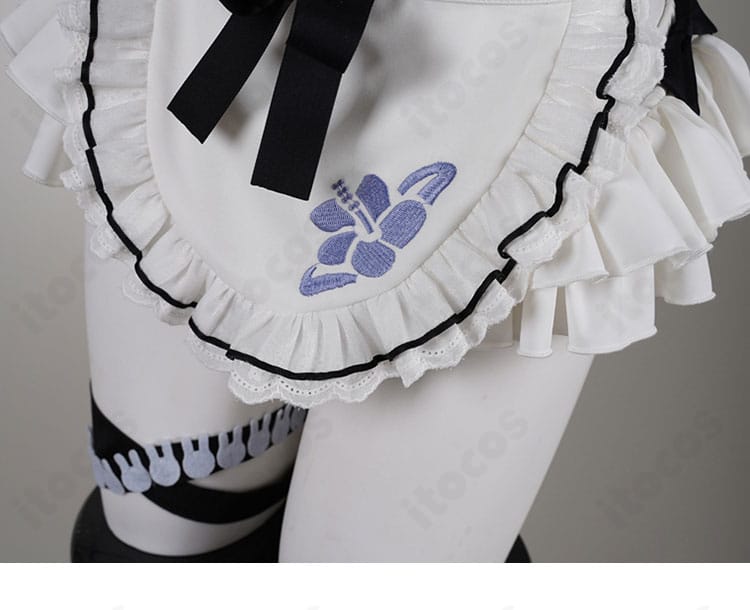 兎田ぺこら メイド水着 エプロン装飾ディテール｜立体フリルで立ち姿を華やかに