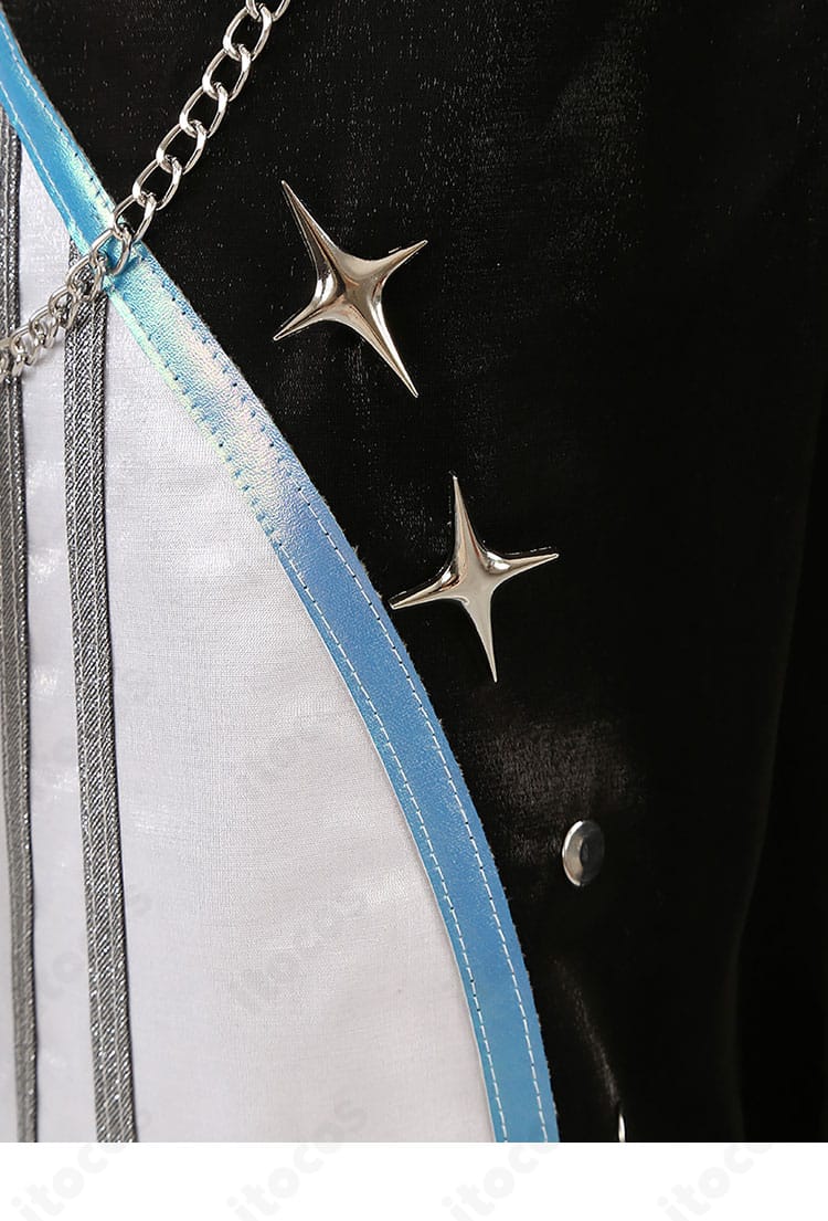 ズボンの星形装飾ディテール｜楽曲イメージを象徴するモチーフを精密再現