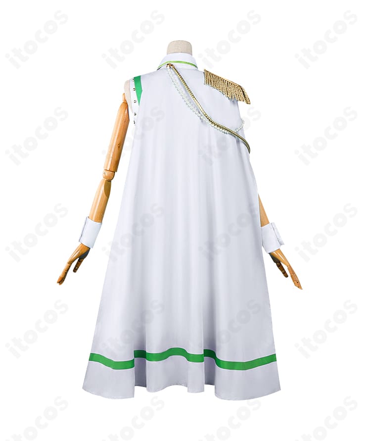 前橋ウィッチーズ 北原キョウカ 魔法衣装コスプレの背面全体。マントの落ち感と丈バランスを確認できるデザイン。