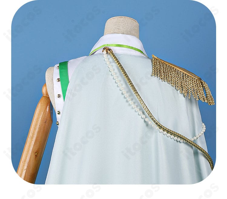 北原キョウカ 魔法衣装コスプレの背面マント装飾ディテール。縁取りとドレープの表情を強調。