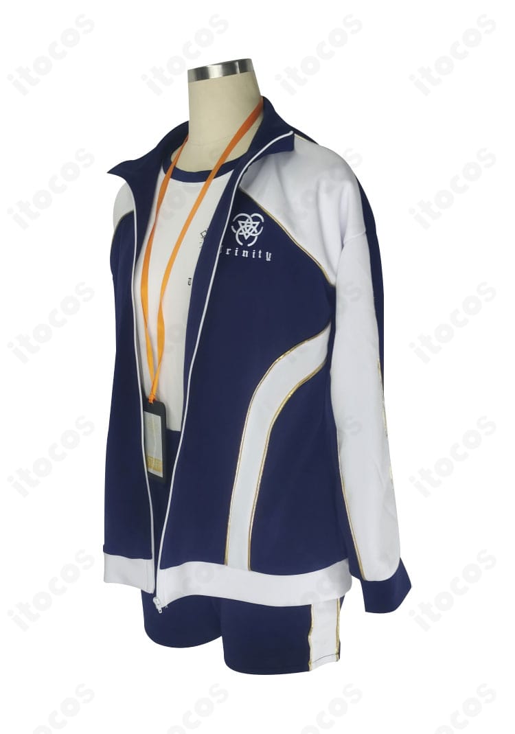 ブルーアーカイブ 聖園ミカ 体操服コスプレの側面全体画像。ウエストラインや裾のバランス、コートの落ち感などディテールを確認できる。