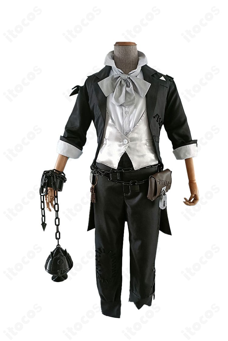 IdentityV エフロン・ワイズ 初期衣装コスプレの正面全体写真。コート、ベスト、スカーフのレイヤーが明瞭。