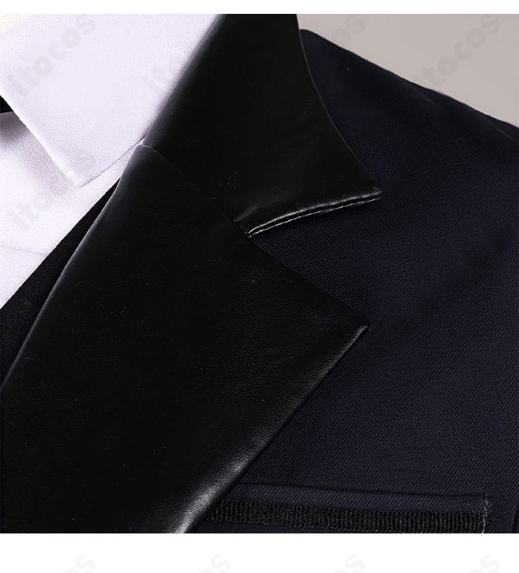 恋と深空「才智の境界」コスプレ衣装の衿元ディテール。シャツとネクタイの合わせと縫製の丁寧さが分かる。