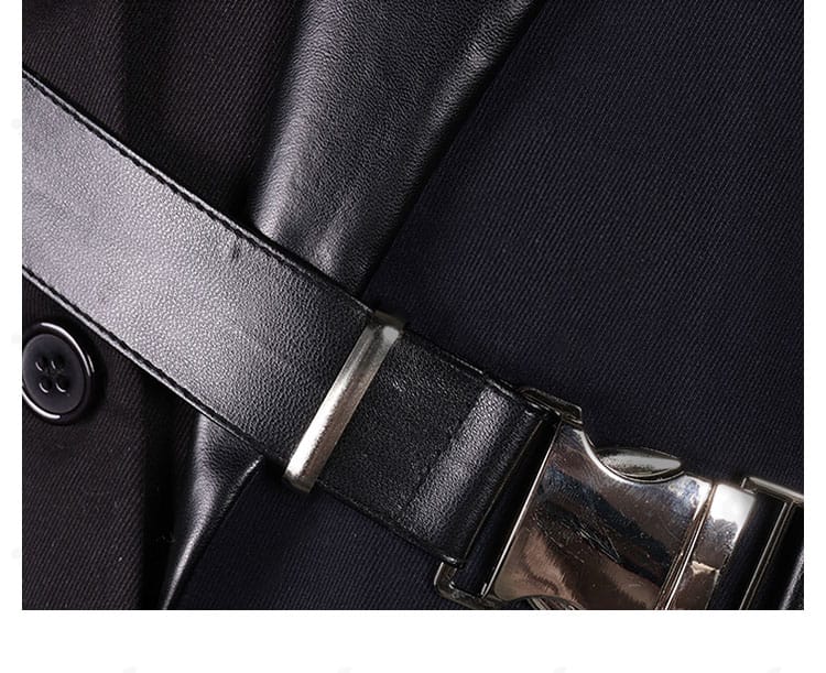 恋と深空「才智の境界」コスプレ衣装のレースアップ装飾。近距離でも映えるアクセントを強調。