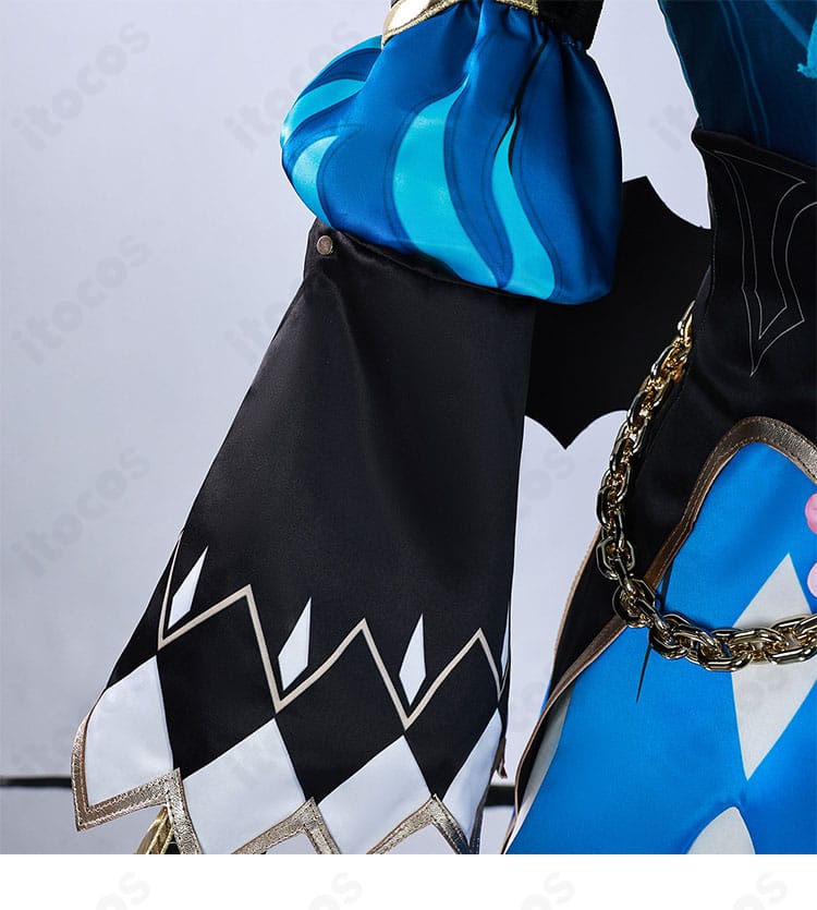 ケリュドラ コスプレ衣装の右袖ディテール。左右差のある意匠を忠実に再現した装飾アップ。