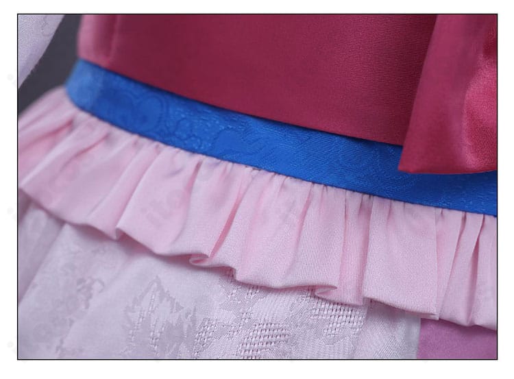 薬屋のひとりごと 里樹妃 后宮衣装コスプレの腰飾りクローズアップ。後宮らしい装飾がアクセントに。