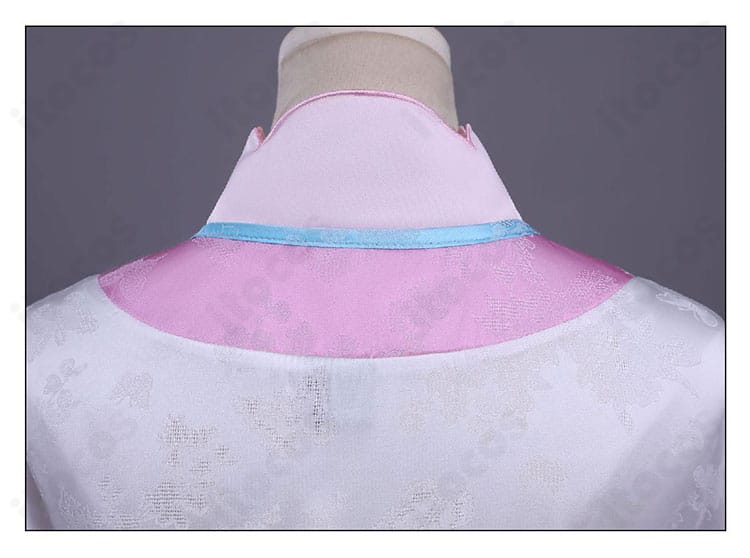 薬屋のひとりごと 里樹妃 后宮衣装コスプレの背肩ディテール。背面まで美しく見える縫製仕上げ。