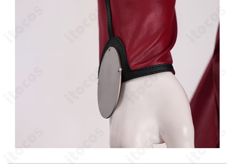 Fate/stay night アーチャー（エミヤ）袖口ディテール。精緻な縫製とカフの形状を確認