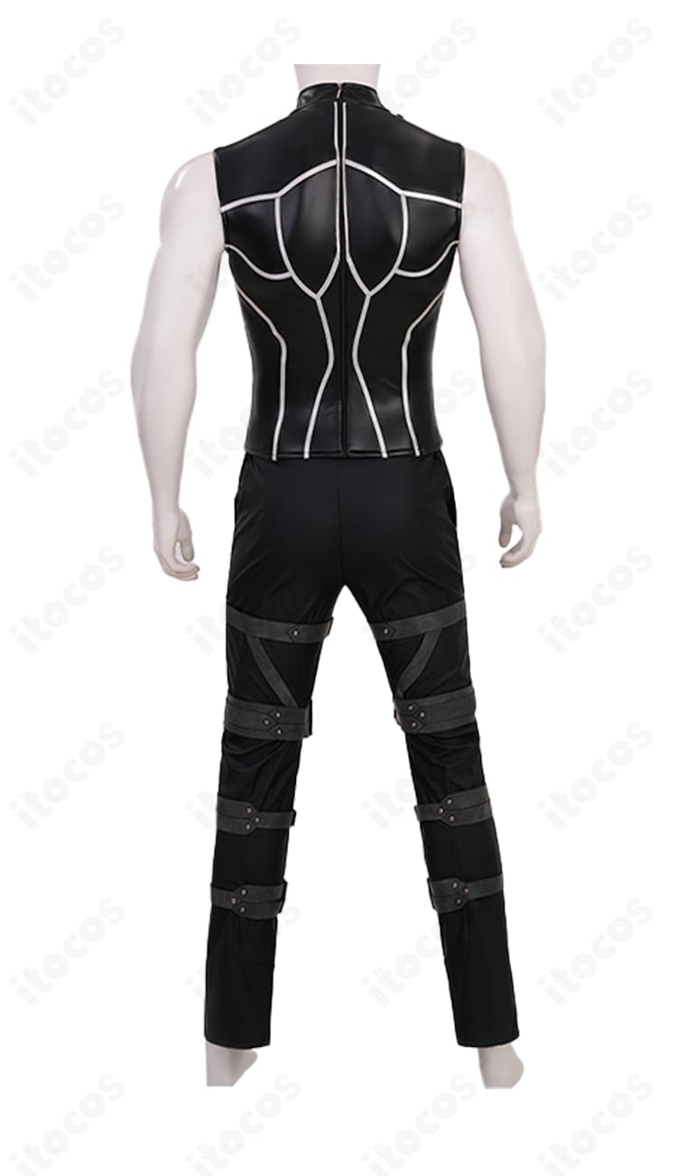 Fate/stay night アーチャー（エミヤ）インナー背面ディテール。背中のラインとスマートなシルエット