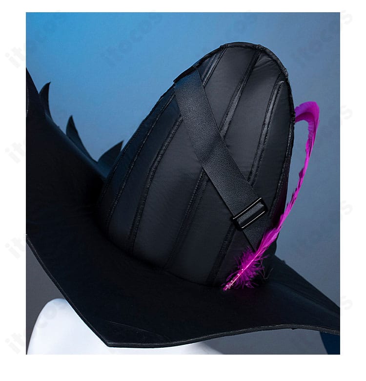 帽子と髪飾りの装飾ディテール。エッジの処理と装飾パーツの質感を近接で表現。