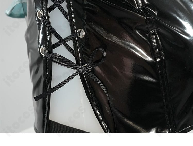 PA-15 フローレンス衣装のサイドひも装飾。立体感と可動域を意識したデザインが分かる写真