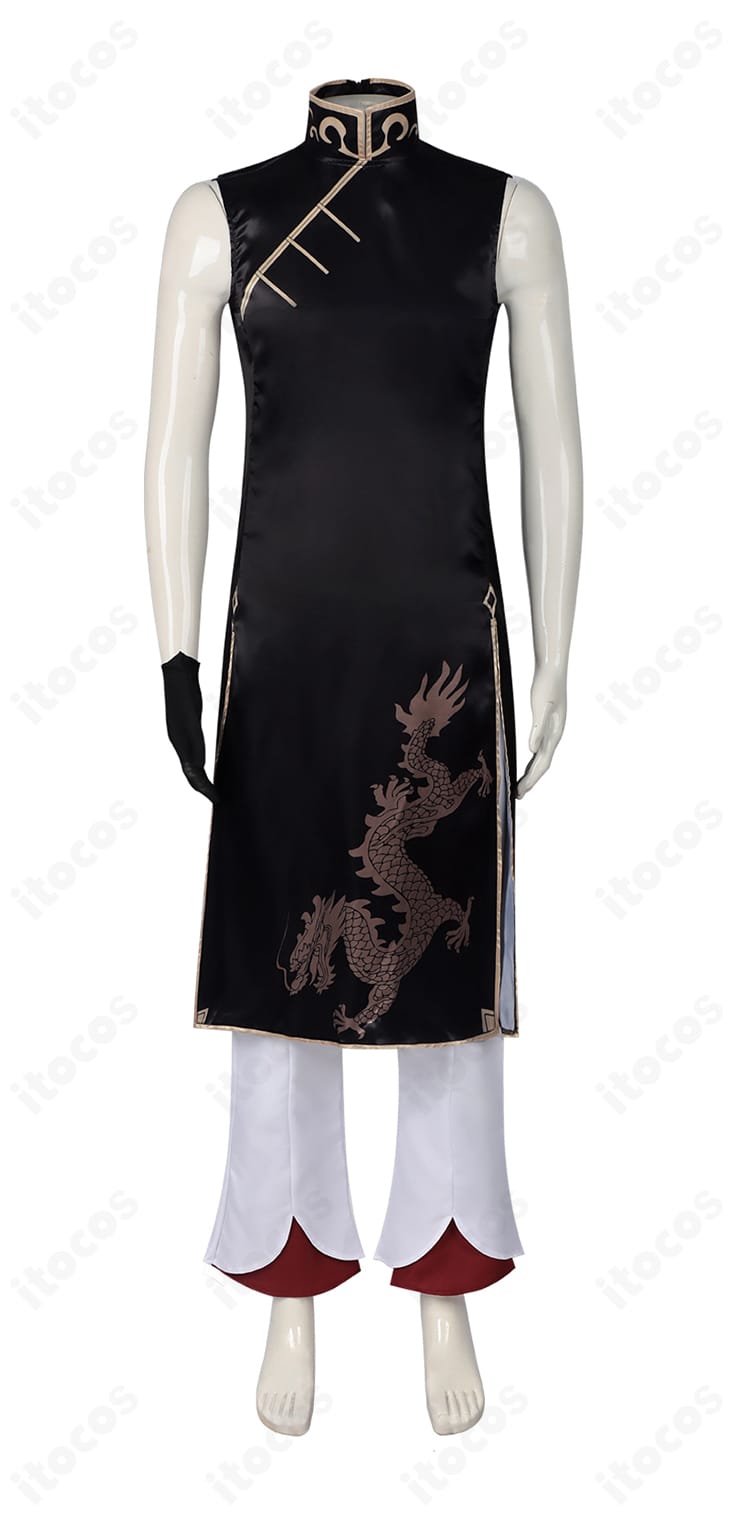 インナーの正面ディテール。首元から胸元の意匠が分かり、快適な着用感を想起させる仕立て。