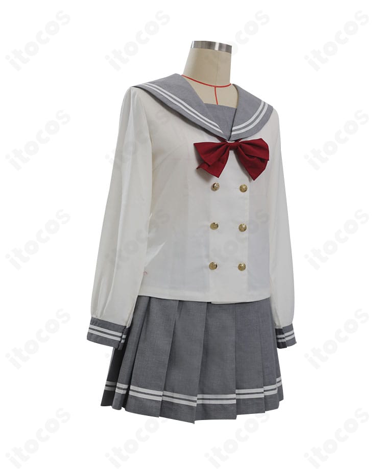 Aqours 冬制服コスプレ衣装の右側ディテール。袖口とステッチの精巧な仕上げ